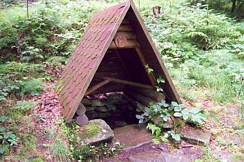 Kočičí studánka u odbočky na Sokol 