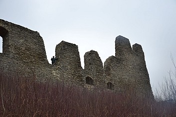 Ti rychlí jsou už na hradě (IČ)