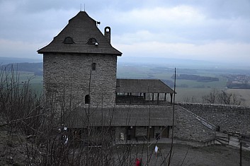 Sbírka na Novoroční čtyřlístek se konala v hradní veži (IČ)