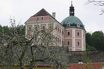 Jaro v Bečově nad Teplou (VČ)