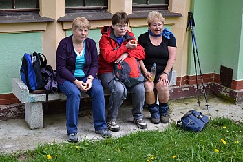 Je čas na oběd a zrovna jsme našli vhodné místo (IČ)
