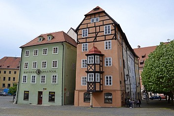 Soubor kupeckých domů zvaný Špalíček (IČ)
