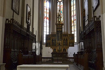 Interiér kostela (IČ)