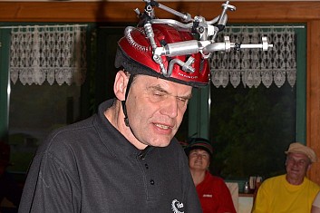 Dorazil klimatizovaný cyklista (IČ)