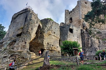2.den Valečov, Drábské světničky, Studený průchod, Příhrazské skály
