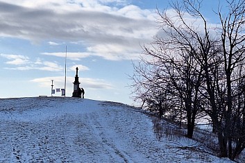 stateční Tomáš Meissl a Milan Mikuš bičovaní ledovým větrem