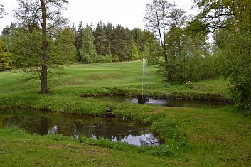 Je libo zahrát si golf? (IČ)