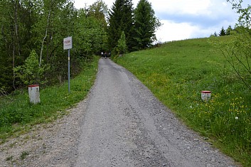 Cesta na území nikoho (IČ)