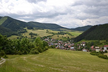 Lietavská Svinná v údolí Svinianky (IČ)