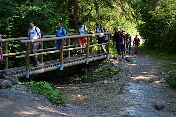 Tady je voda ještě klidná (IČ)