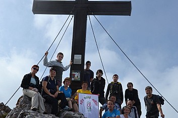 Vrcholová fotografie (v jednom z bezmlžných okamžiků) (IČ)