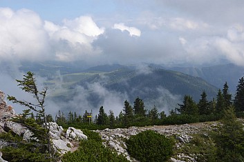 Vzácný okamžik, kdy jsme zahlédli okolní krajinu (IČ)