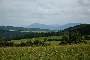 Výhled na Velký Javorník a Radhošť (IČ)