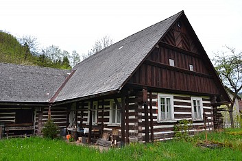 Pojizerská roubenka v Bradlecké Lhotě (IČ)