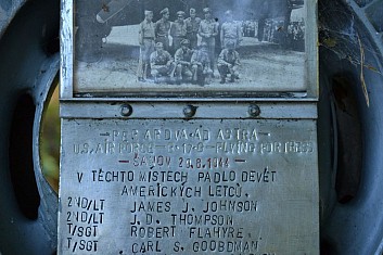 Per ardua ad astra - přes nepřízeň osudu ke hvězdám (IČ)