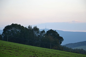 Vysílač na Velké Javořině. Tak tam jsme byli předchozí den. (IČ)