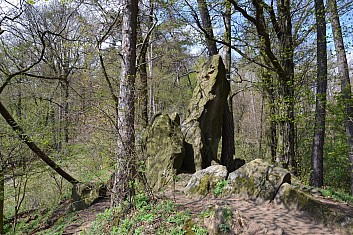 Skály na Čertově sedle (IČ)