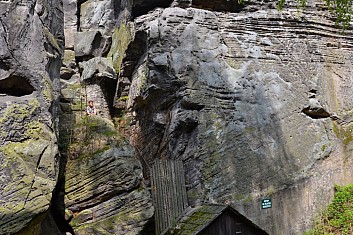 Vstup do Drábských světniček (IČ)
