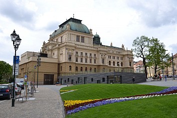 Divadlo J. K. Tyla (IČ)