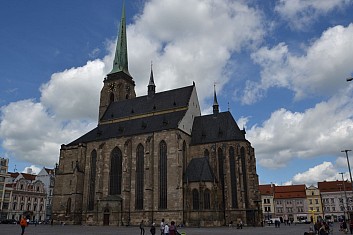 Katedrála sv. Bartoloměje na náměstí Republiky (IČ)