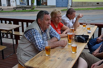 Konečně pivo (IČ)