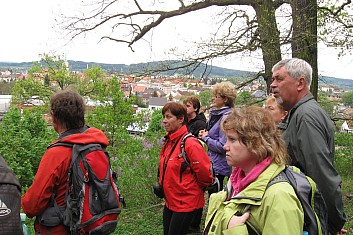 Vystoupali jsme na vyhlídku nad městem (VČ)
