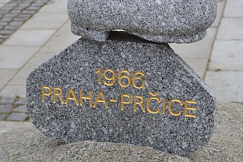 Pomník slavného pochodu (IČ)