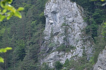 Co vidíte? Ano, je to Jánošíkova hlava (IČ)