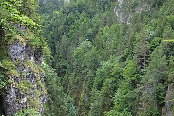 Propast Kobyliny má hloubku 80m (IČ)