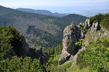 Na protějším svahu zle řádila vichřice (IČ)