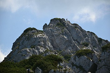 Tam za chvíli budeme stát i my (IČ)