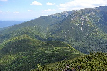 Dolů půjdeme spolu, zdatní se pak vydají zase do kopce (IČ)