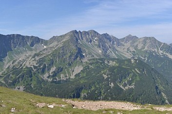 Panorama Roháčů od Volovce po Brestovou a osamocenou Osobitou (IČ)