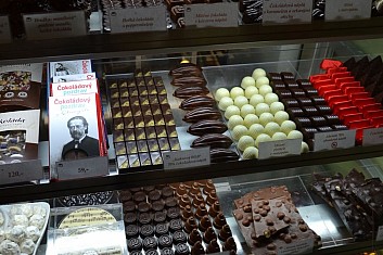 Na náměstí jsme objevili pralinkárnu (IČ)