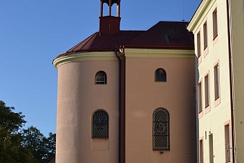 Kaple je součástí bývalého kláštera (IČ)