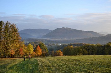 Najdi dvě turistky (IČ)