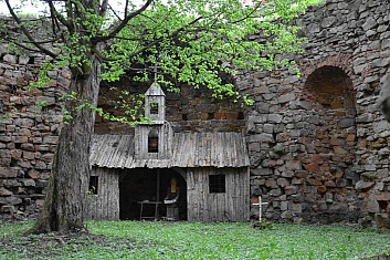 Jeskyně s poustevníkem (IČ)