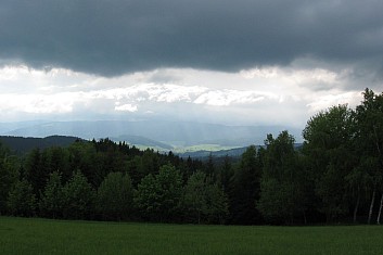 Blíží se bouřka (VČ)