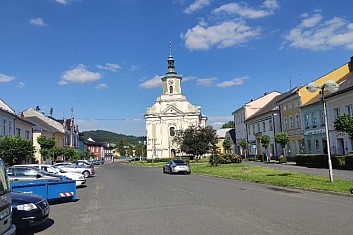 Náměstí v Městě Albrechticích