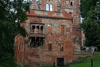 riuny zámku v Tworkowe