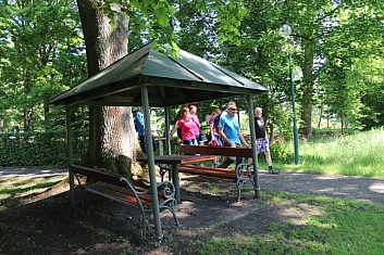 Park v Lázních Bělohrad.